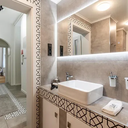 Astra Lux Bp * Βουδαπέστη