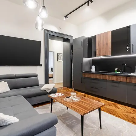Astra Lux Bp Apartment *