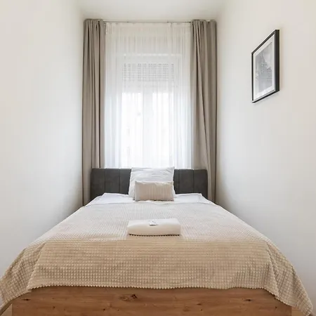 Lejlighed Astra Lux Bp