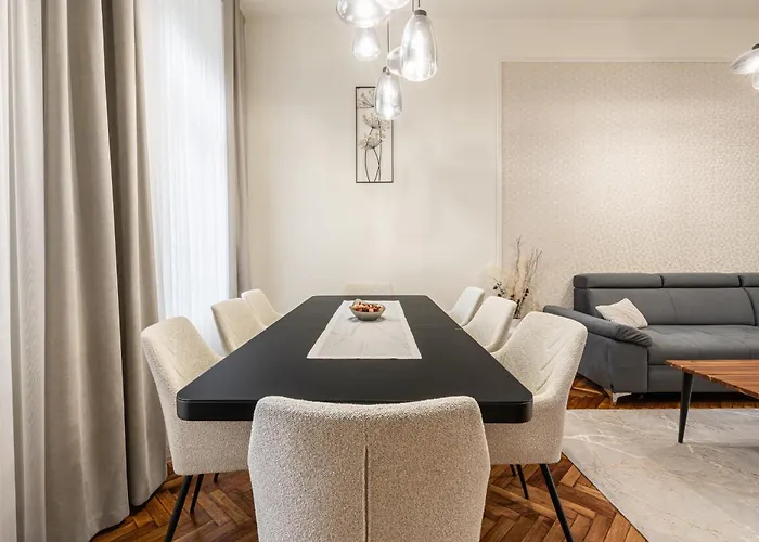 Astra Lux Bp Appartement