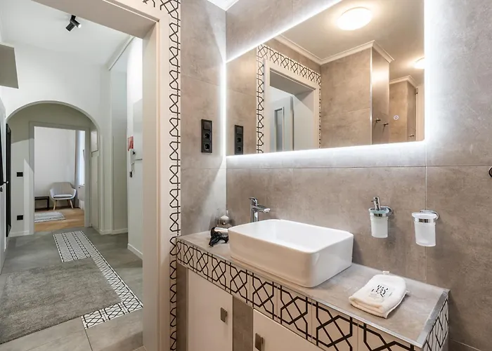 Astra Lux Bp * Budapest